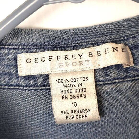 Geoffrey Beene Women's "Chambray" Style Snap Up - Picture 2 of 6